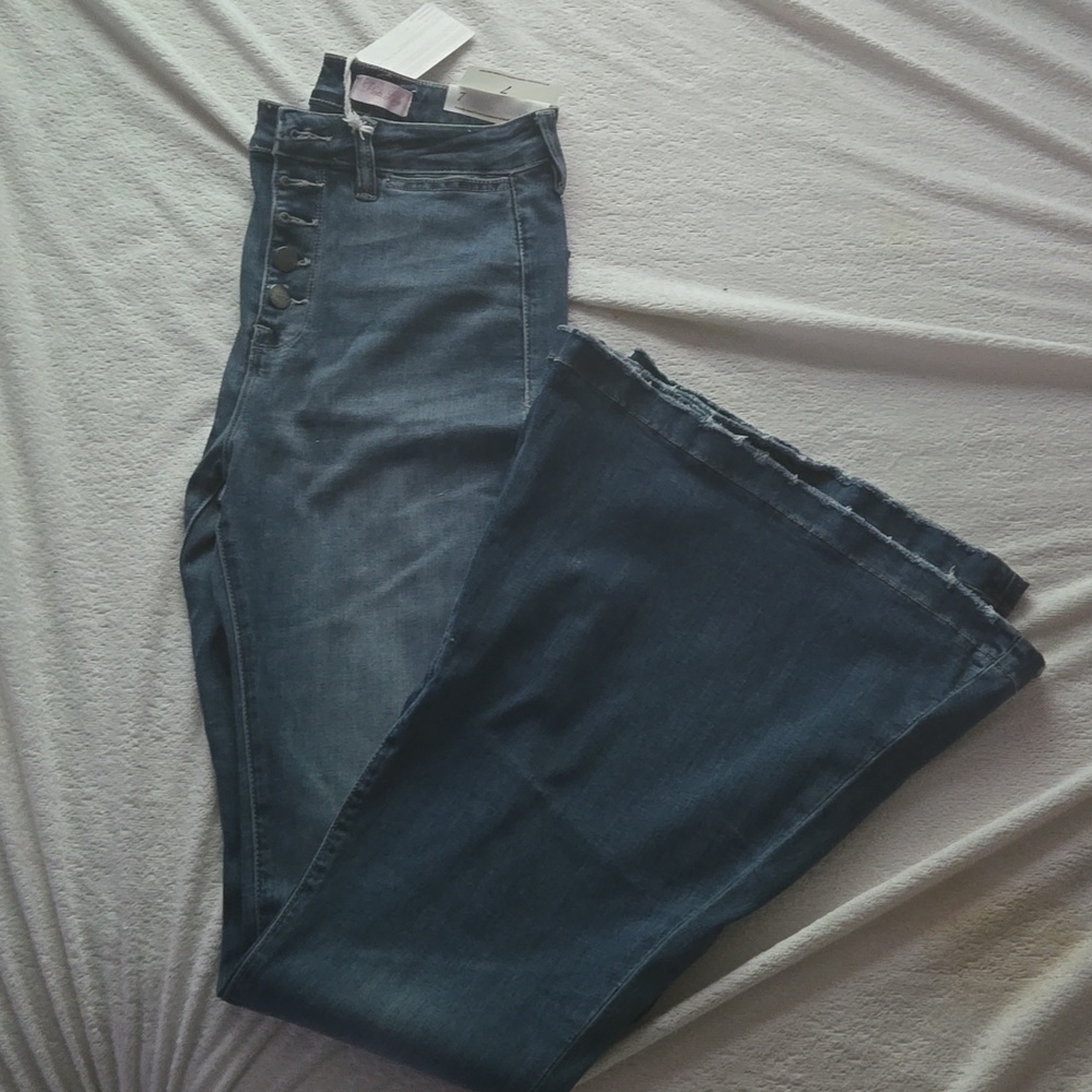 Pink Lily flare button up jeans size 7